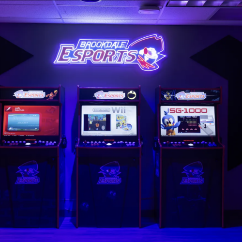 Gaming machines in the Esports Arena.